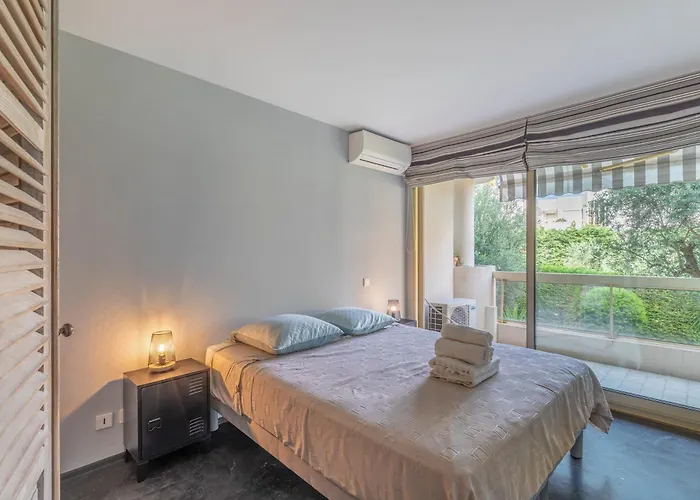 アパート Tanit Piscine, 6 Couchages, Parking アンティーブ