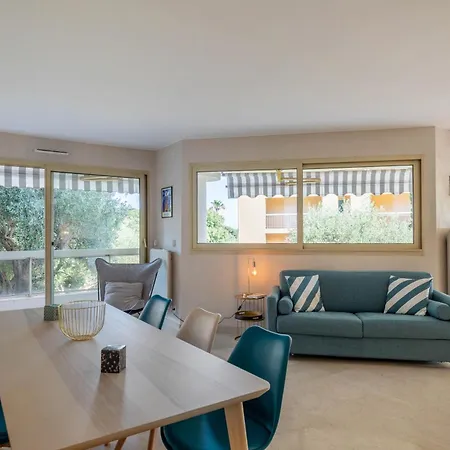 Tanit Piscine, 6 Couchages, Parking Апартаменты *